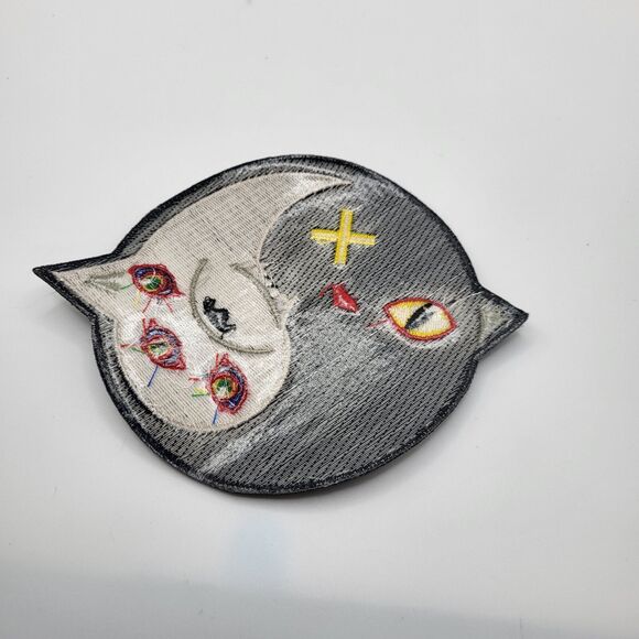 Meow Wolf Yin Yang Iron On Patch Applique 4.5in dia - Picture 2 of 2
